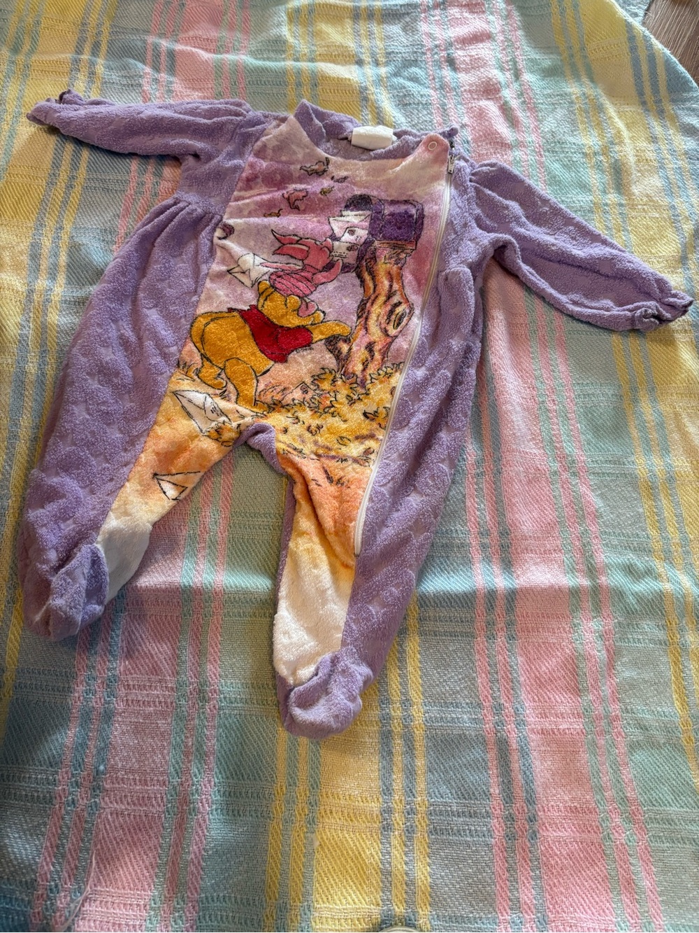 🔴 vintage 18 month Winnie the Pooh sleeper
